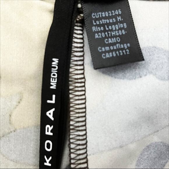 Koral Black Tan & Olive Camouflage Lustrous High Rise Leggings Size Medium NWT - Picture 16 of 16